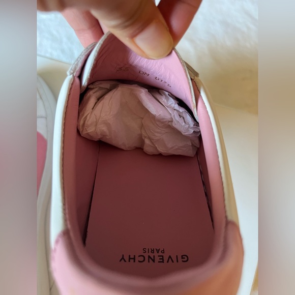 Givenchy leather slip on shoes - Picture 7 of 12